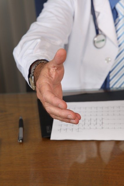 Blog ilustracija: ORL ordinacije – Lekari upozoravaju – ne lečite se na svoju ruku